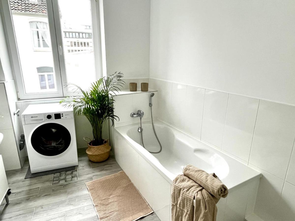 Apartment Design - Parking - Kingsize-bett - 2x Bad - Zentrum *
