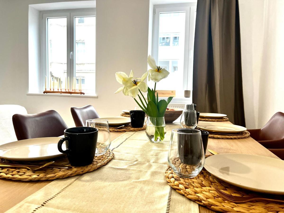 Apartment Design - Parking - Kingsize-bett - 2x Bad - Zentrum